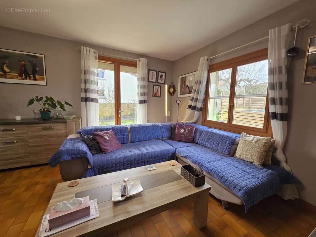 Maison à SAINT-PARDOUX-ISAAC