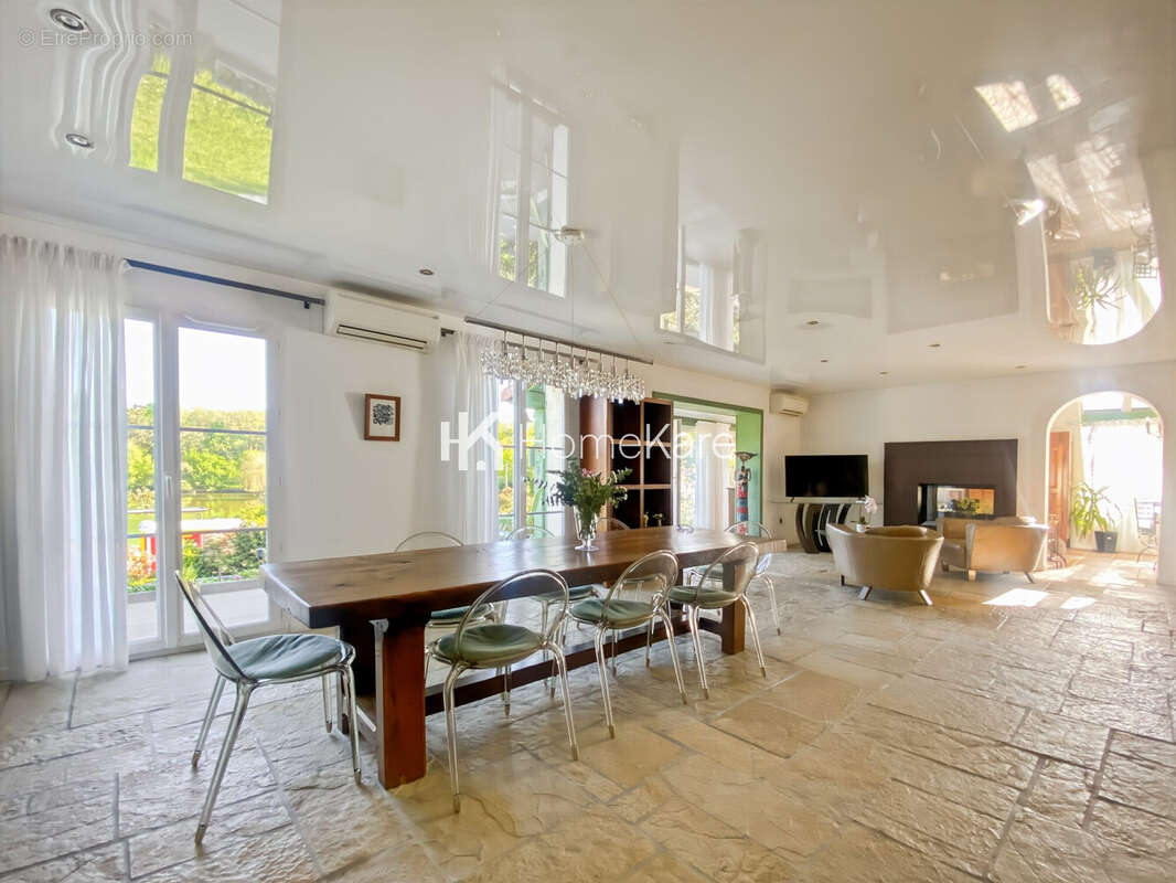 Maison 170 m² à Aussonne  - photo 2