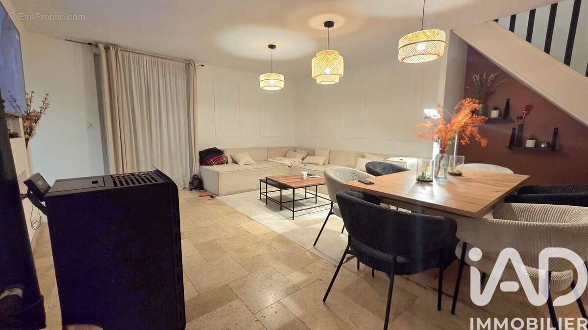 Photo 1 - Maison à ARTENAY