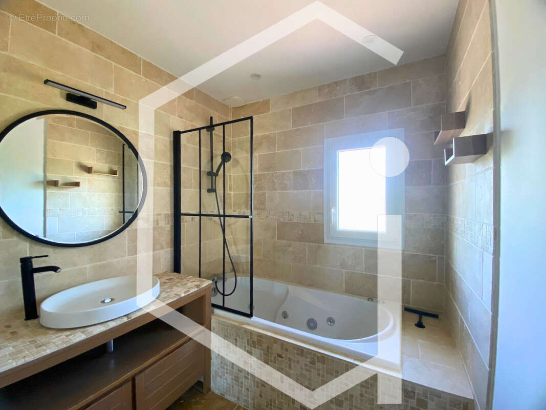 Maison à SURY-PRES-LERE