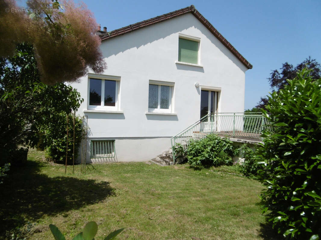 Maison à TOULON-SUR-ARROUX