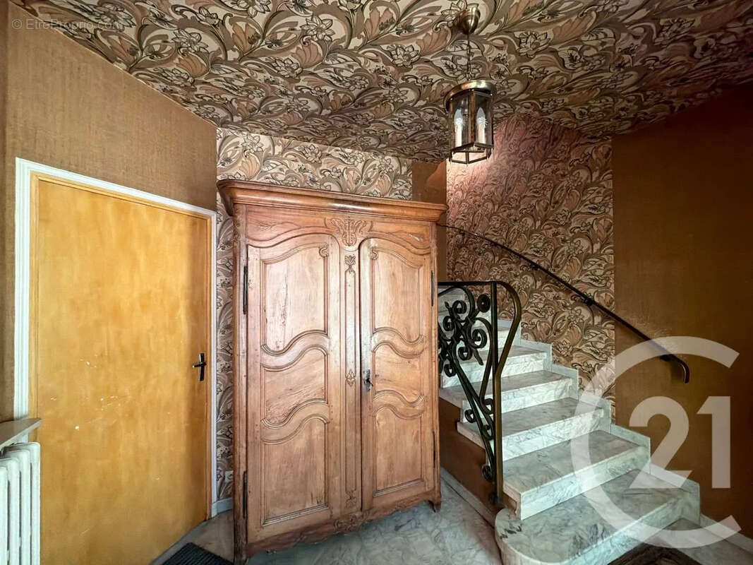 Maison à SATILLIEU