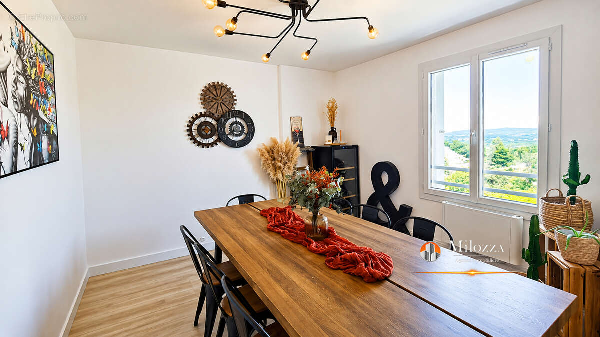 Appartement à VILLEFONTAINE