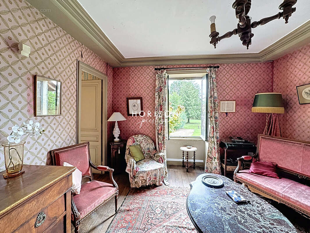 Maison à SAINT-DIDIER-SUR-CHALARONNE