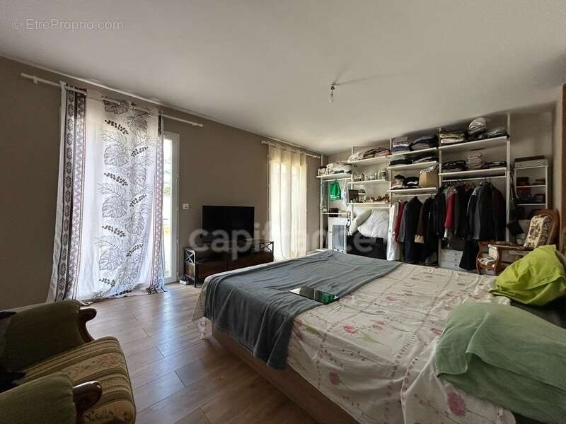 Maison à vendre 10 pièces VAUNAC (24)170m² sur 5160m² de terrain - photo 17