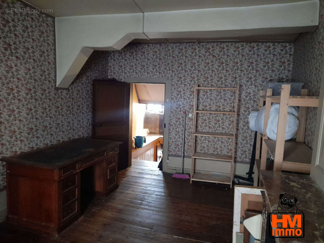 Appartement à SAINT-LEONARD-DE-NOBLAT