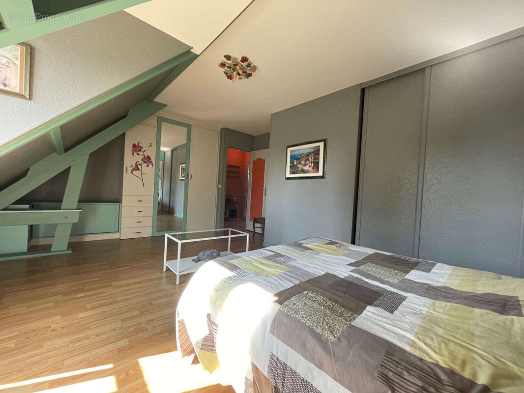 Maison à EPERNON