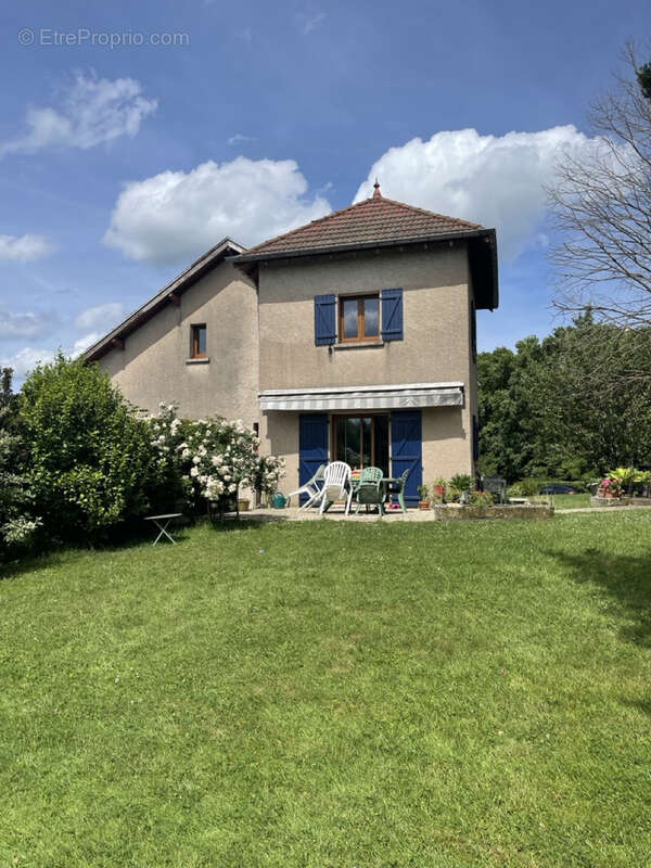 Maison à LONGCHAMP