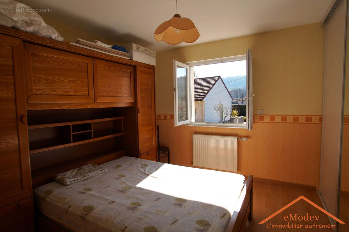 Maison à LE VAL-D&#039;AJOL