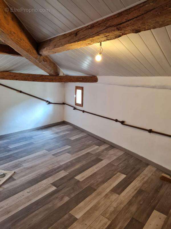 Appartement à MONTAGNAC