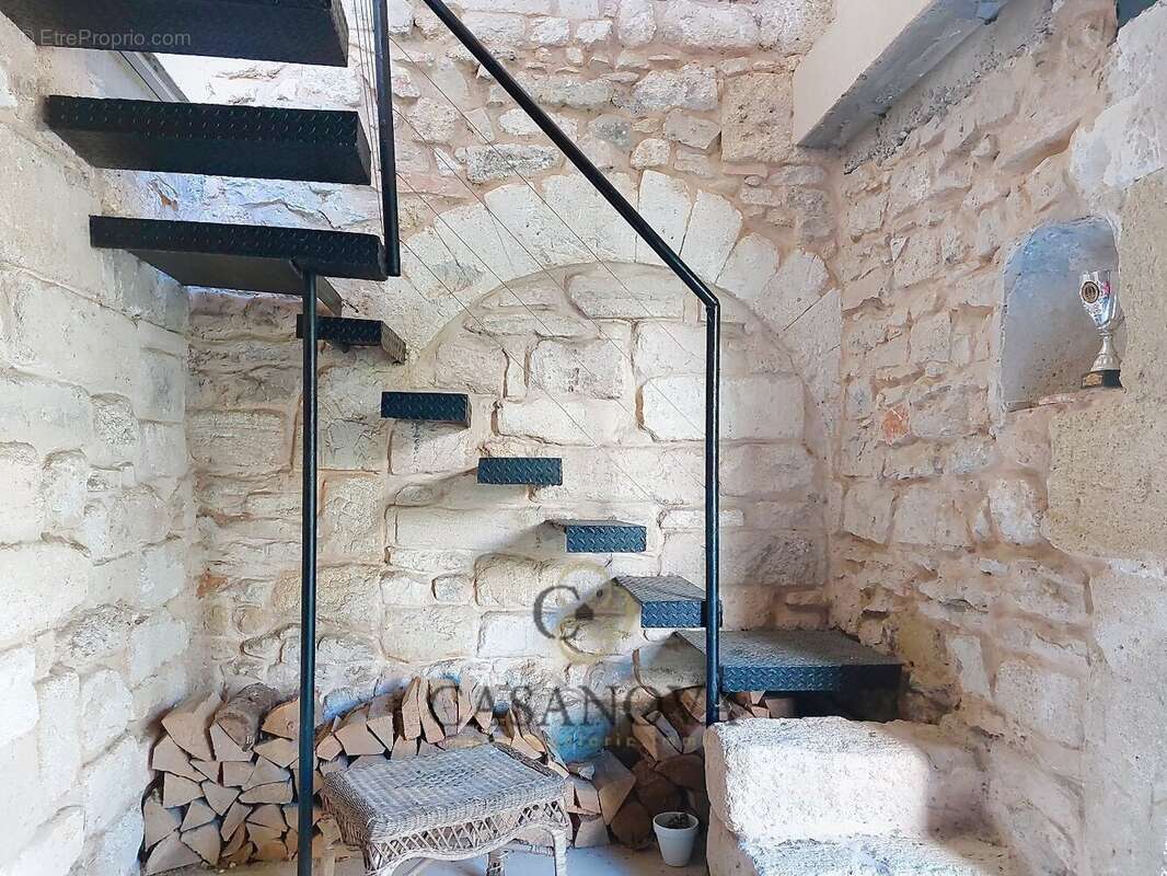 Magnifique propiété de 1850 rénovée   308 m² habitables avec dépendance  Piscine  Proximité Mauguio et Montpellier - photo 22