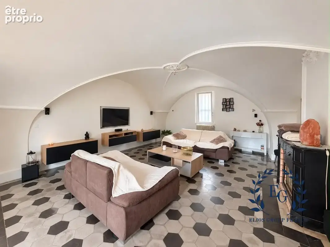Maison 6 pièces 170 m² à vendre à Galargues (34160) - photo 2