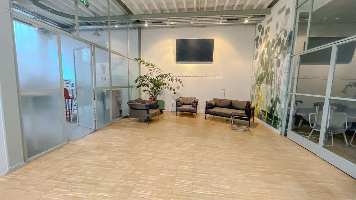 Commerce à PARIS-20E