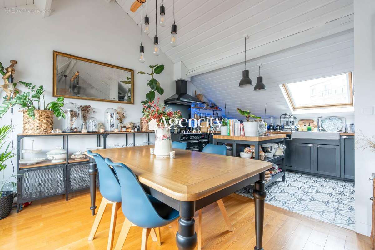 Appartement à SAINT-MAUR-DES-FOSSES