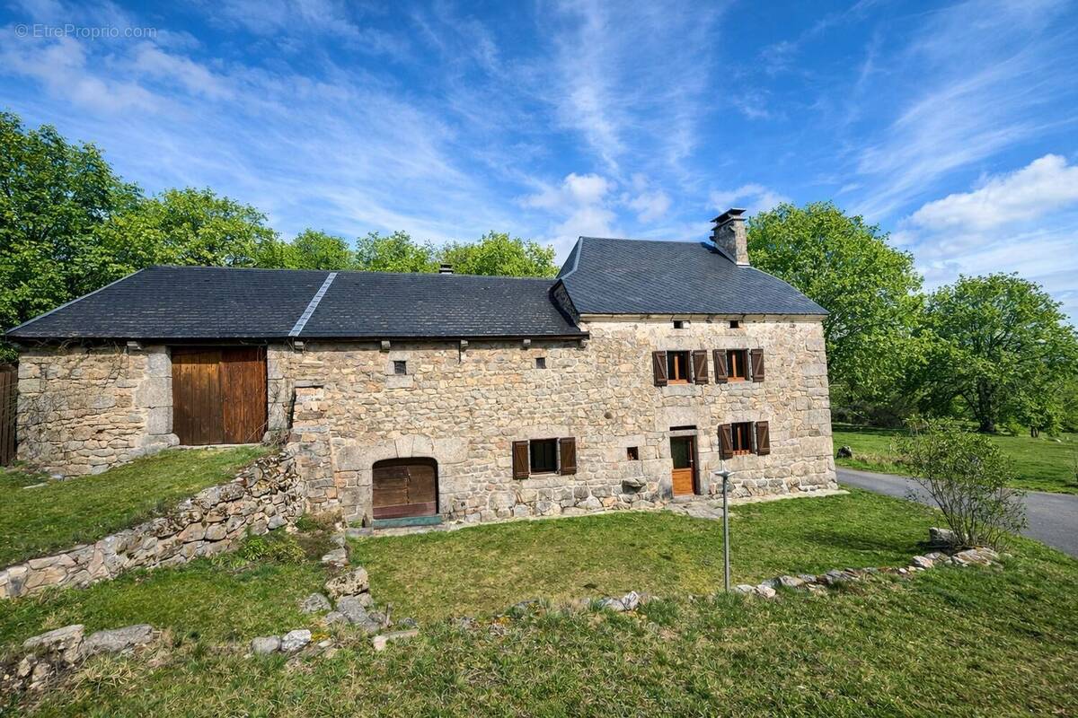 Maison à ALBARET-LE-COMTAL