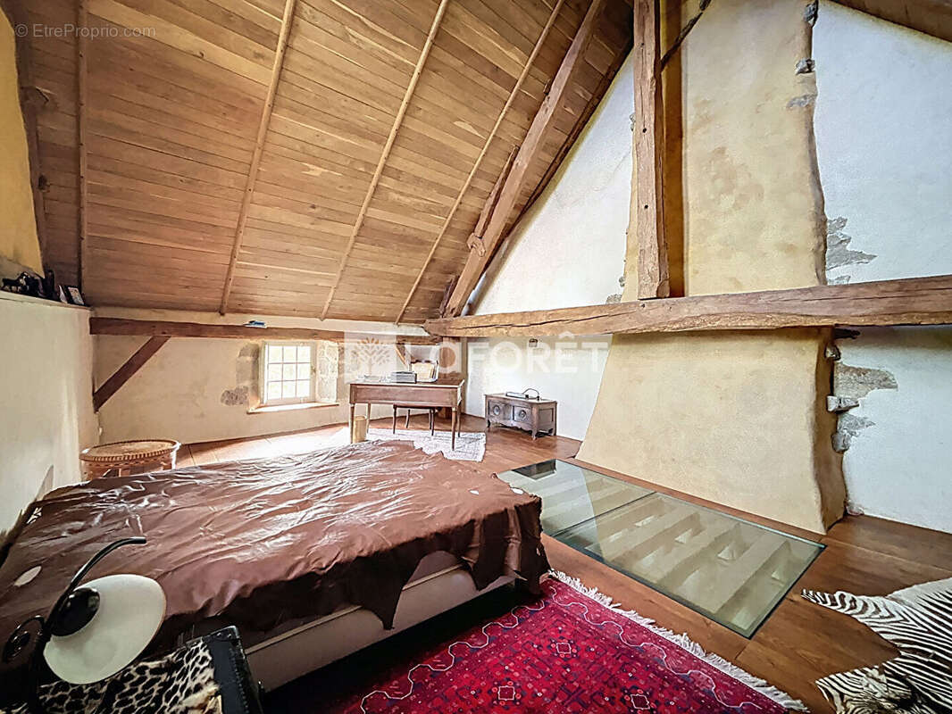 Maison à BELLOU-EN-HOULME