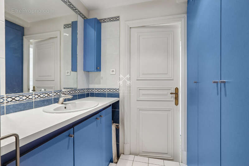 Appartement à PARIS-19E