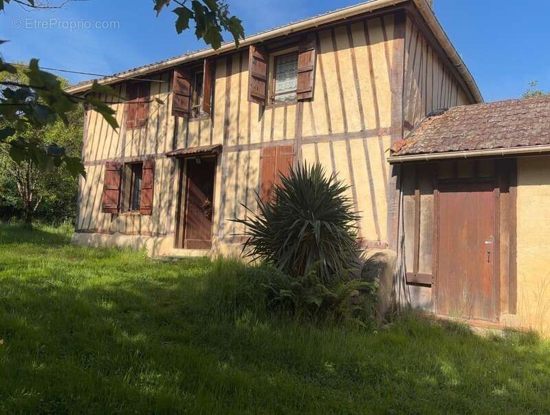 Nogaro(32) 7 km, ANCIENNE METAIRIE GASCONNE 280m2 dont 160m2 habtiables sur 4.5ha, au bout d'un long chemin, CACHEE, SANS VIS A  - photo 26