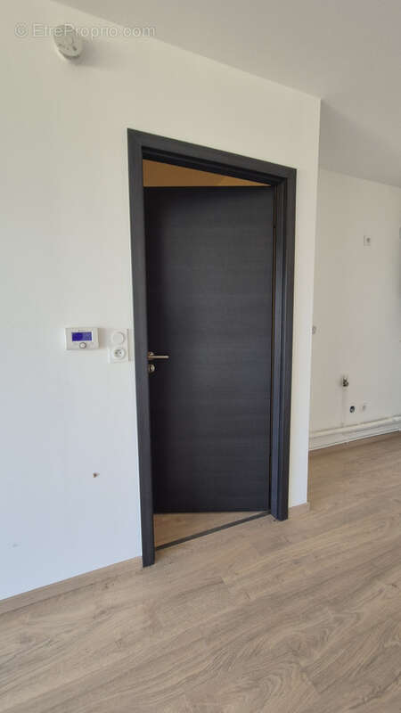 Yutz Aéroparc   T3 de 62,67 m2 avec terrasse et parking - photo 11