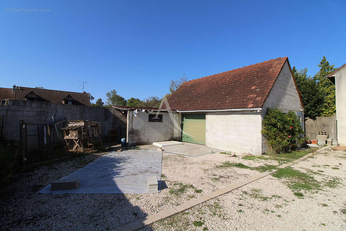 Maison à HUISSEAU-SUR-COSSON