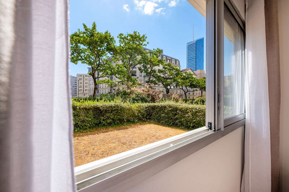 Vente appartement 74 m2 de calme et de lumière - photo 7