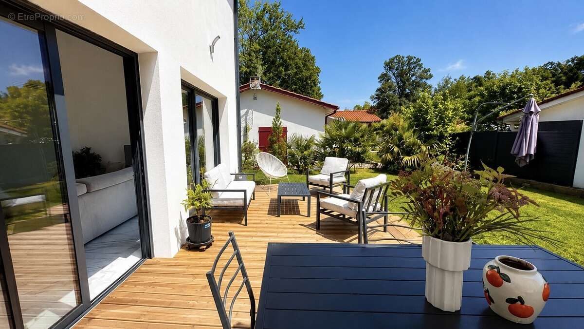 Maison à URCUIT