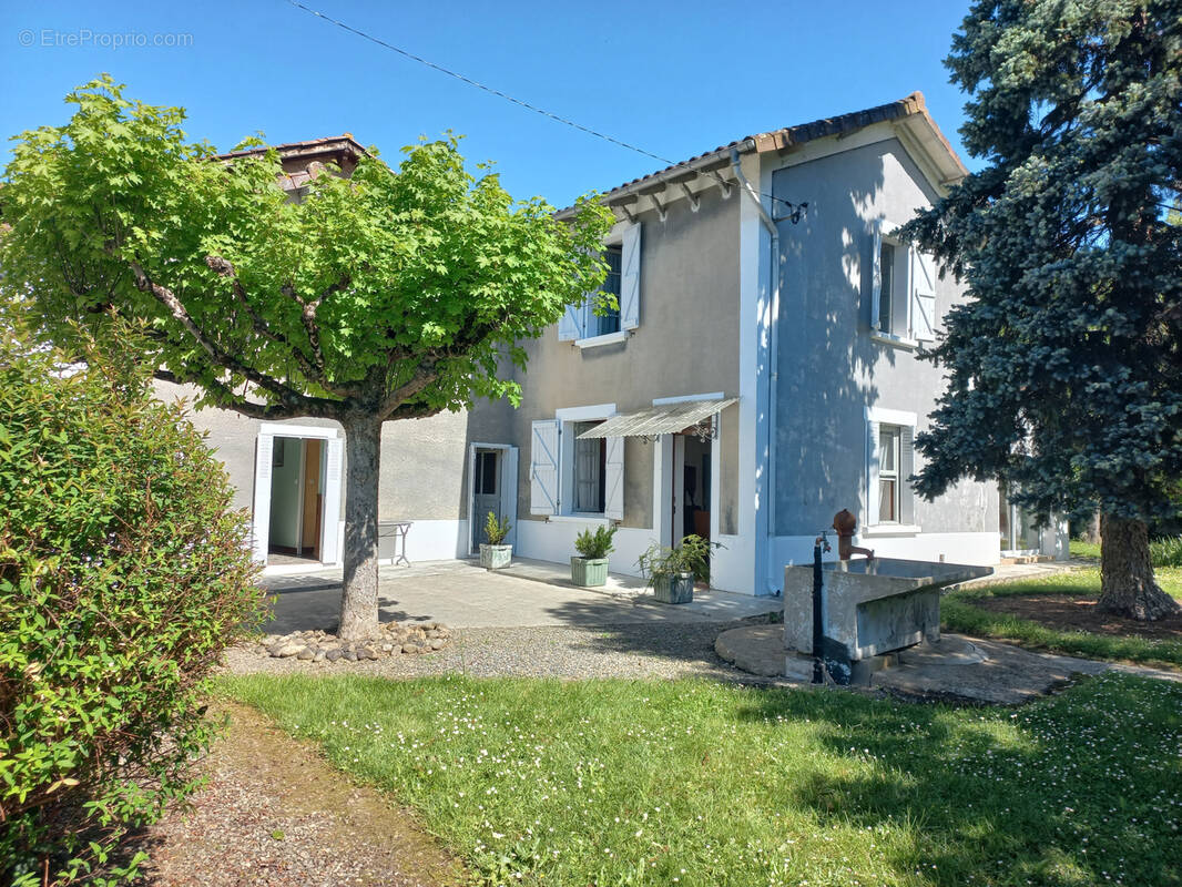 Maison à TRIE-SUR-BAISE