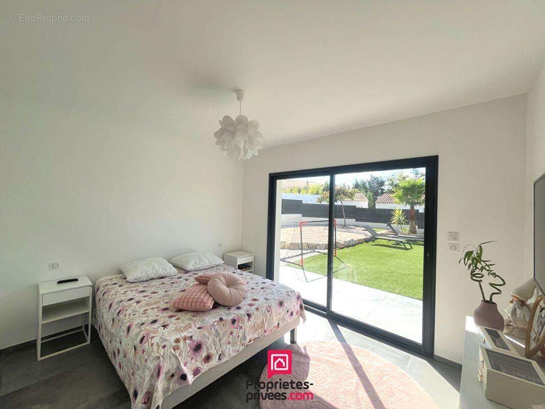 Maison à PUGET-SUR-ARGENS