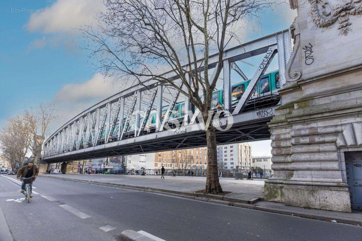 Appartement à PARIS-18E