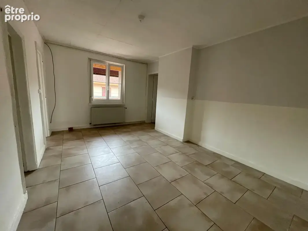 Appartement 5 pièces 97 m² à vendre à Guise (02120) - photo 3