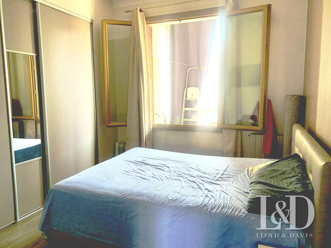 CHAMBRE TRES AU CALME  - Appartement à MARSEILLE-6E