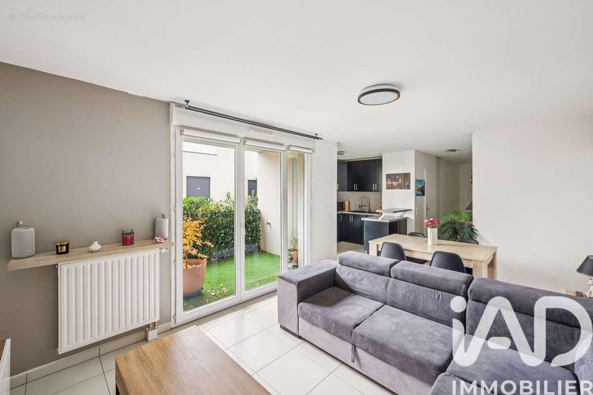 Photo 2 - Appartement à ELANCOURT