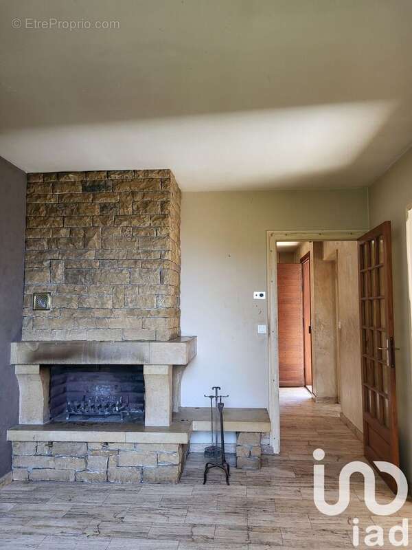 Photo 6 - Maison à SERRIERES-DE-BRIORD