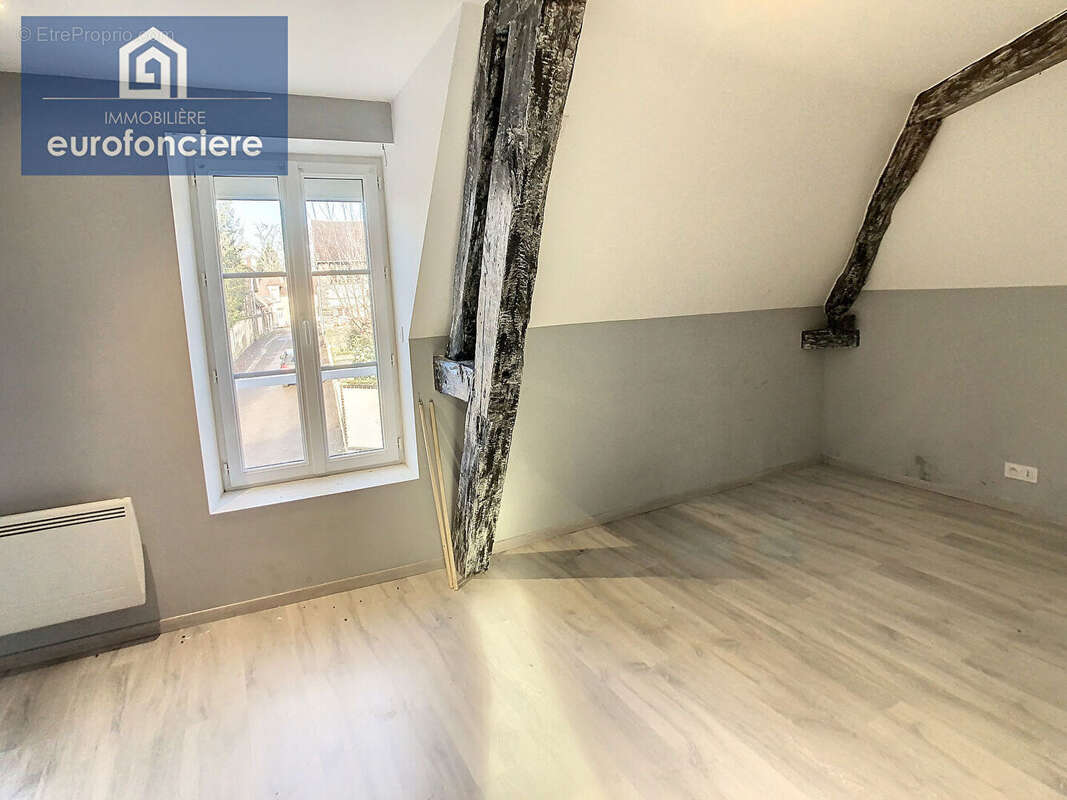 Maison à AIX-EN-OTHE