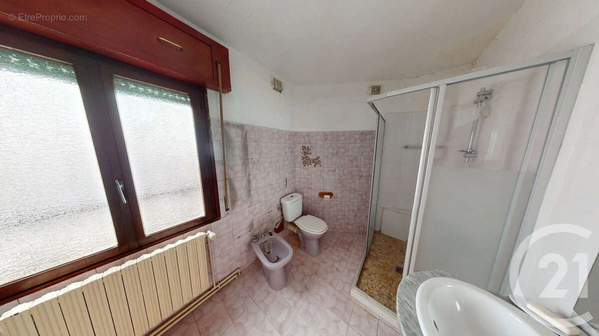 Maison à SAINT-QUENTIN