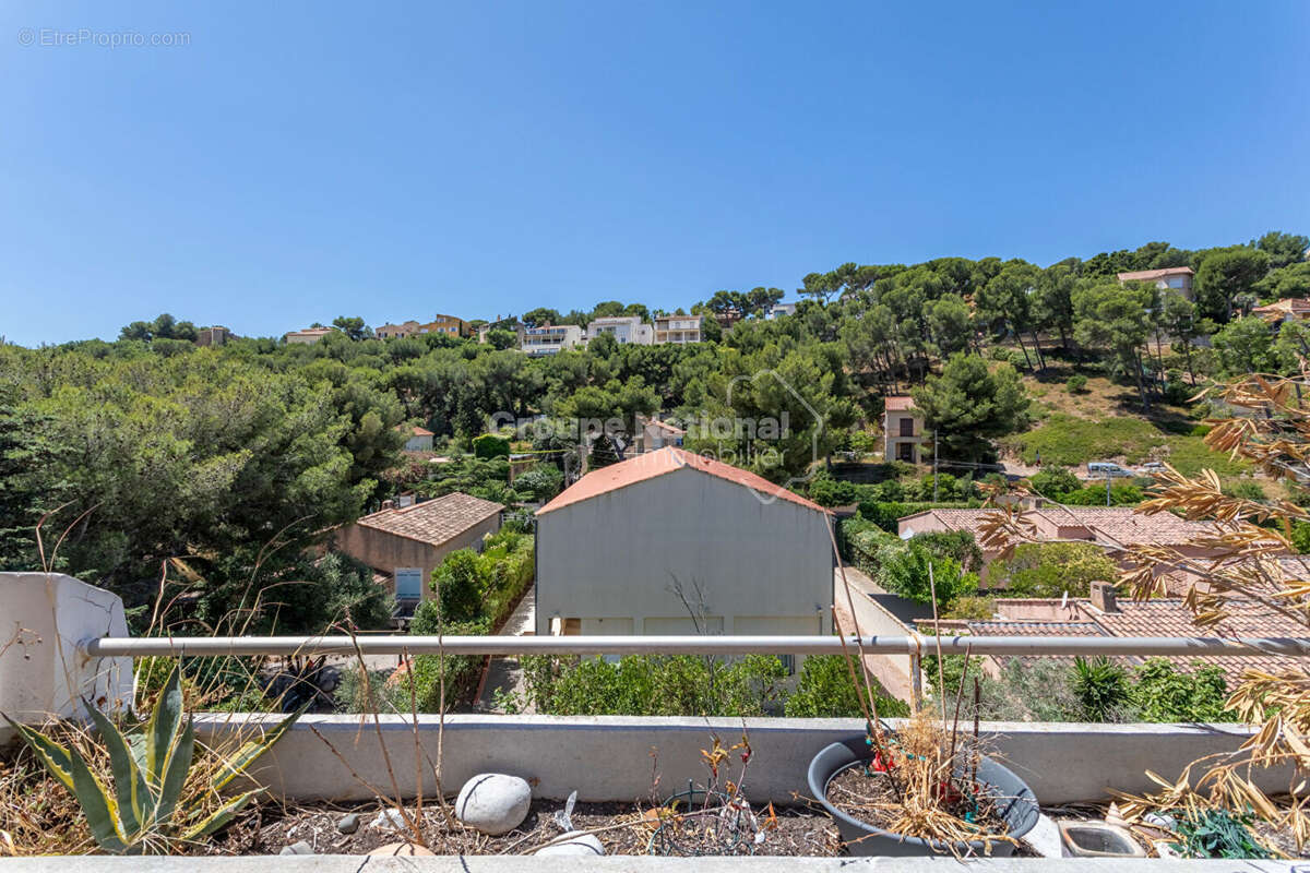 Appartement à CARRY-LE-ROUET