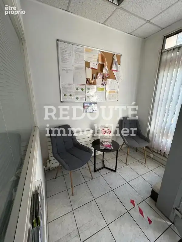 A vendre local professionnel environ 26,75m5 reims centre - photo 4