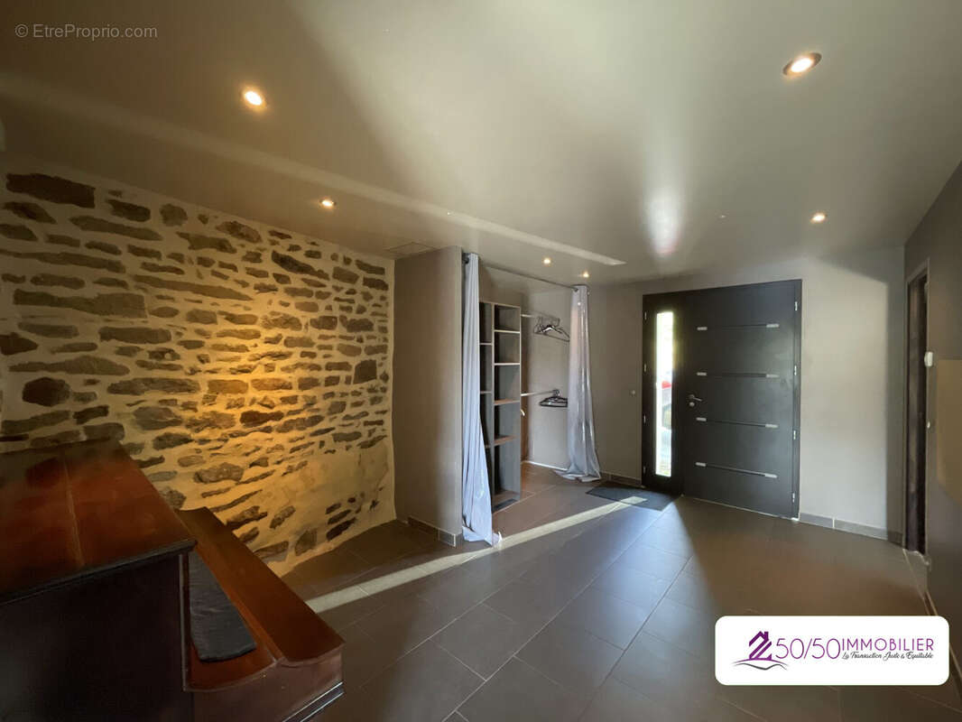 Maison 200 m² à Pledran  - photo 7