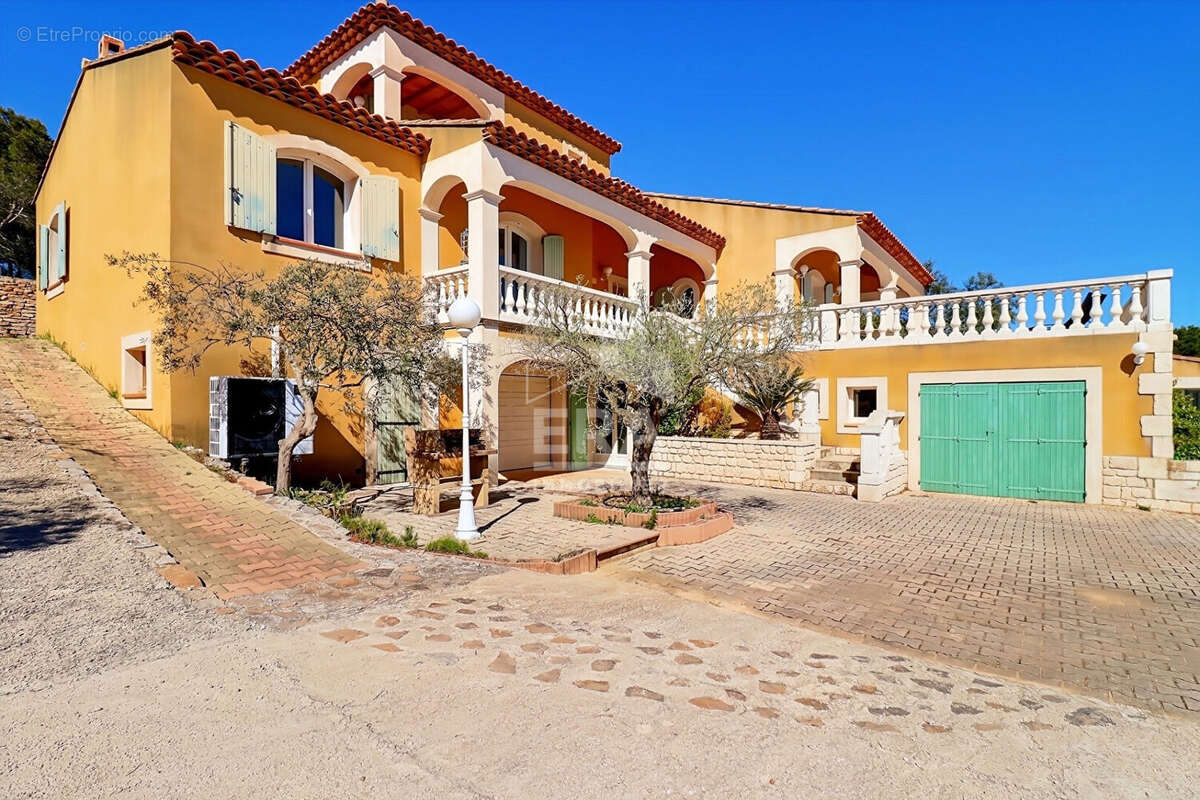 Maison à ENSUES-LA-REDONNE