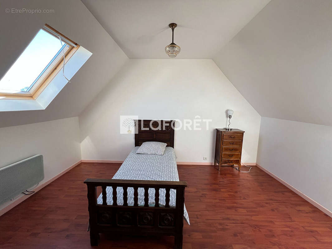 Maison de Bourg avec extérieur. - photo 4