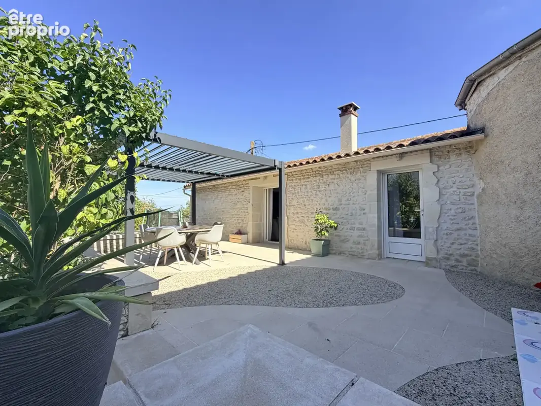 Maison à JAUNAY-CLAN