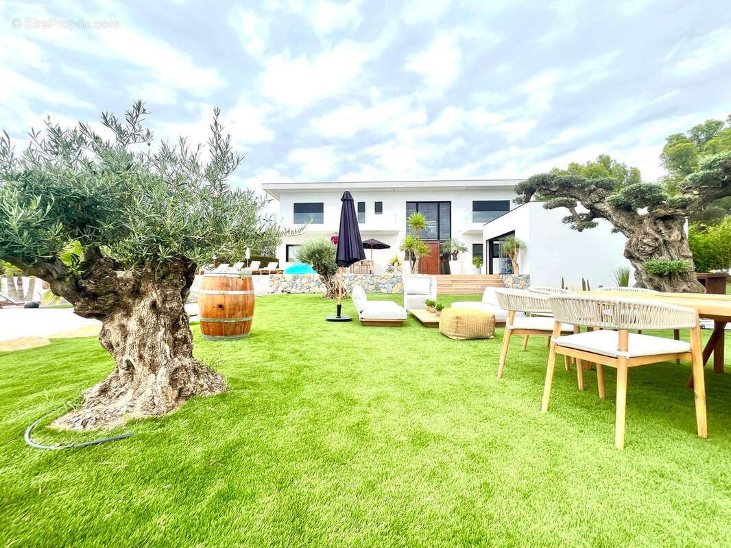 Maison à CARRY-LE-ROUET