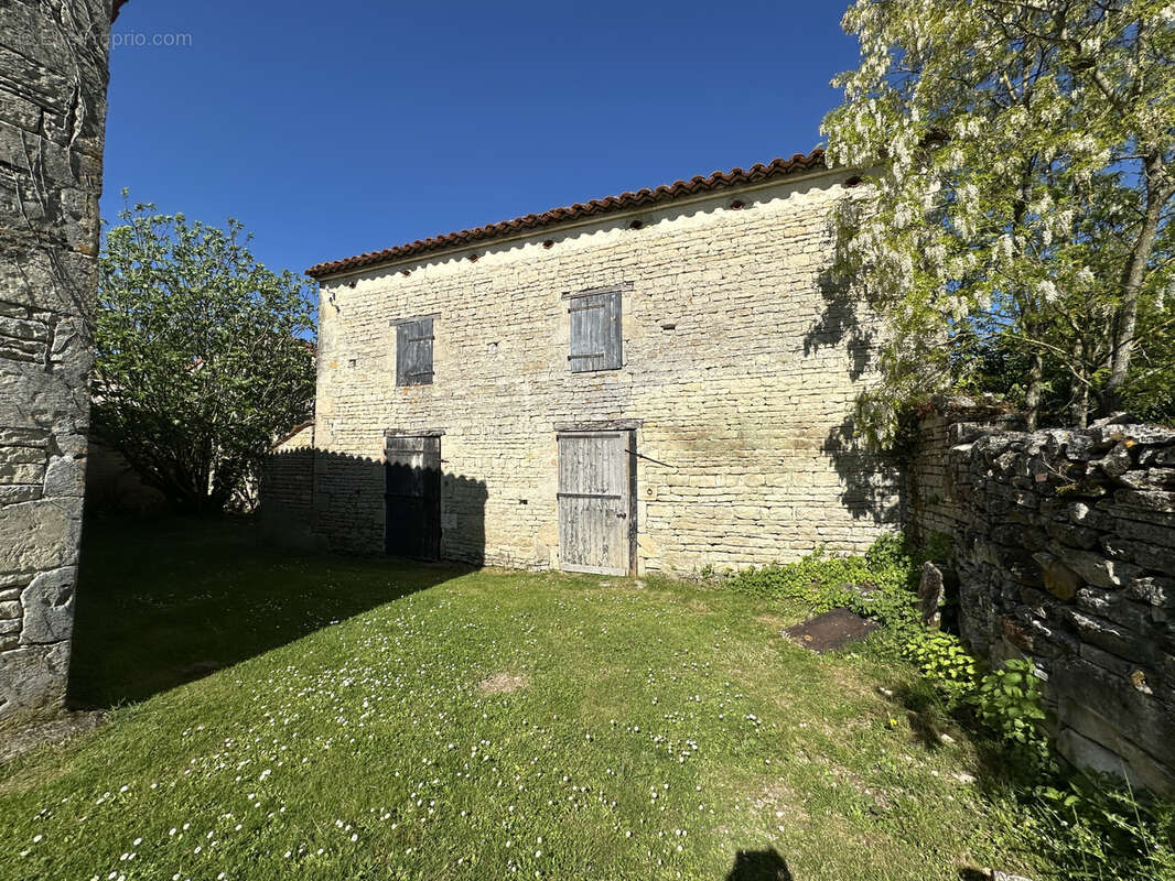 Maison à COURBILLAC