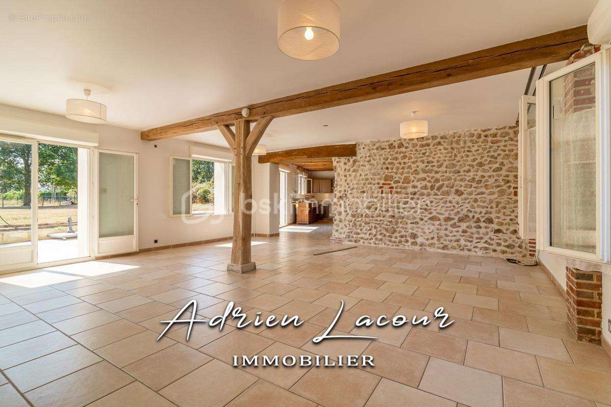 Belle maison familiale de style solognote - photo 5