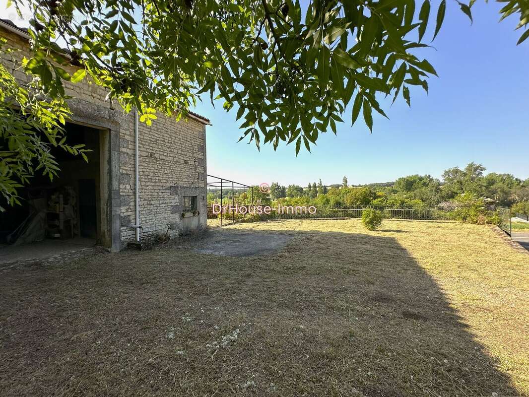 Maison 86 m² à Anais  - photo 3