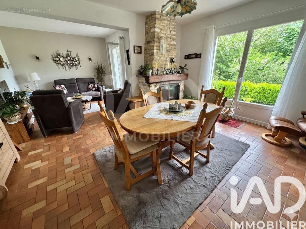 Photo 2 - Maison à MOLIERES-SUR-CEZE