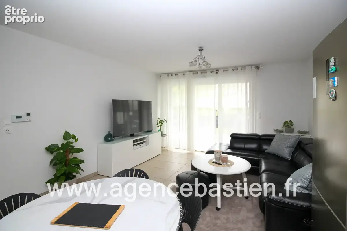 Appartement T4 avec jardin et terrasse - A vendre à Crozet - photo 5