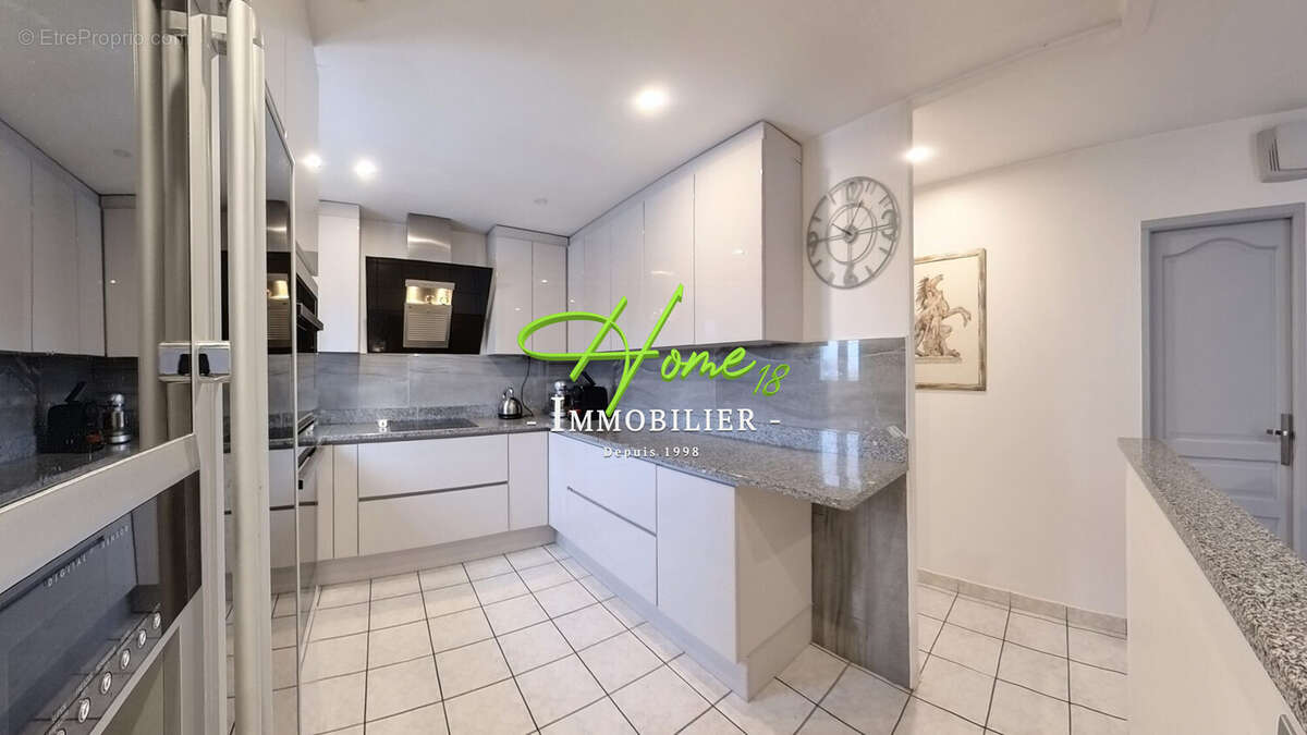 Maison à SAINT-MICHEL-DE-VOLANGIS