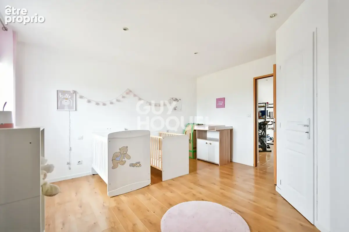 Propriété contemporaine de 309 m², 5 chambres, cinéma privé et terrain de 2 600 m² - photo 11