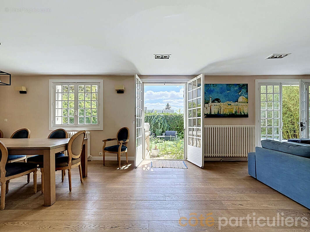 Maison Saint Maur  6 pièce(s) 170 m2 4 ch - photo 2